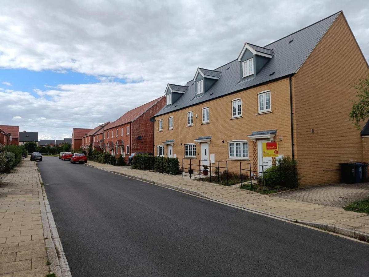 3 Bedroom Townhouse Near Bicester Village Ngoại thất bức ảnh